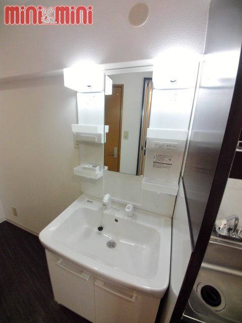 洗面設備　シャンプードレッサー付き