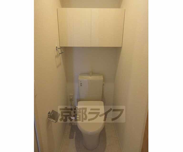 トイレ　ウォシュレット付きです