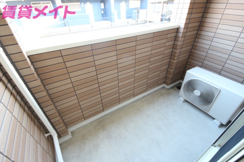 バルコニー　同型別部屋参考写真です