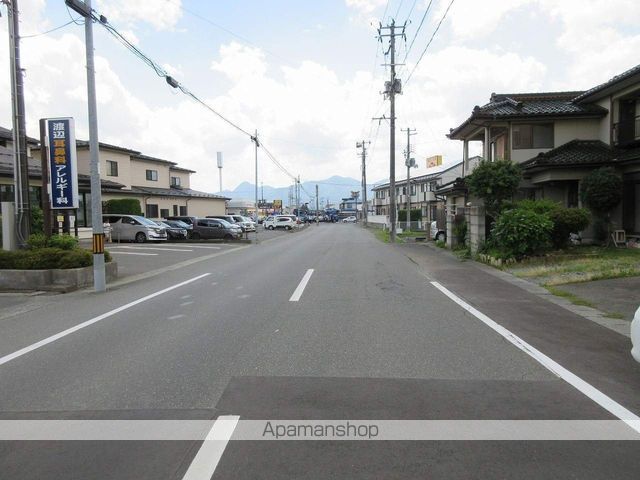 その他　周辺道路（その他）まで0m
