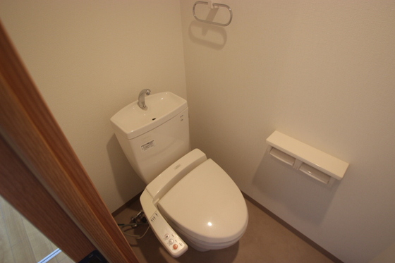 トイレ　※別号屋の写真です