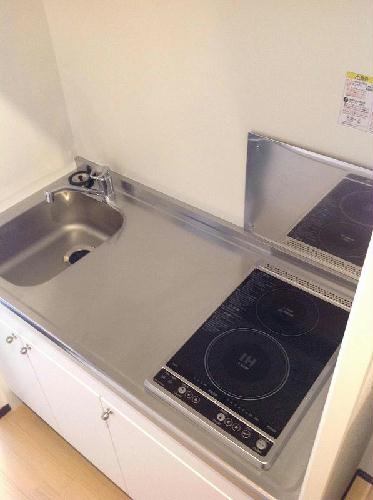 キッチン　広々したキッチン！新しいレシピは思いつきましたか？