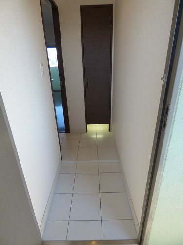 玄関　デザイナーズ