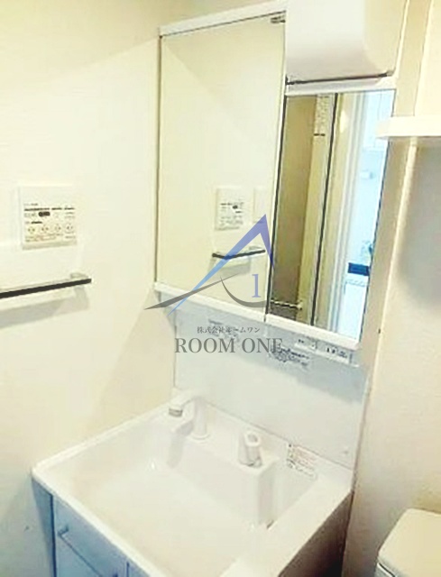 洗面設備　洗面台です。