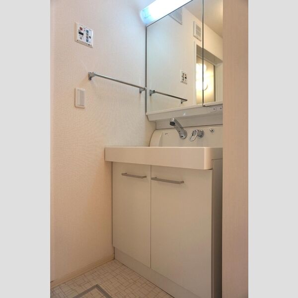 洗面設備　洗面室