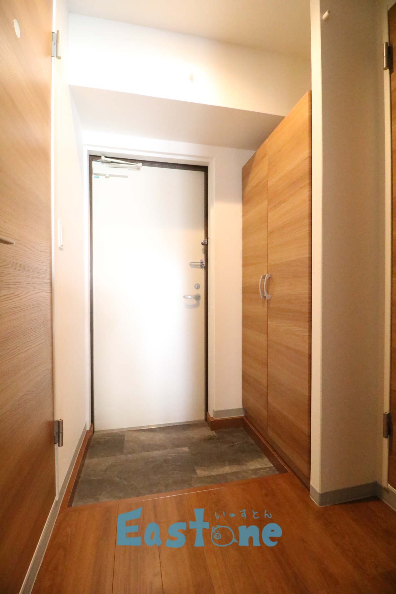 玄関　大きなシューズボックスが嬉しい