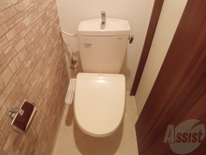 トイレ　トイレです。お洒落なクロスが使われていました！