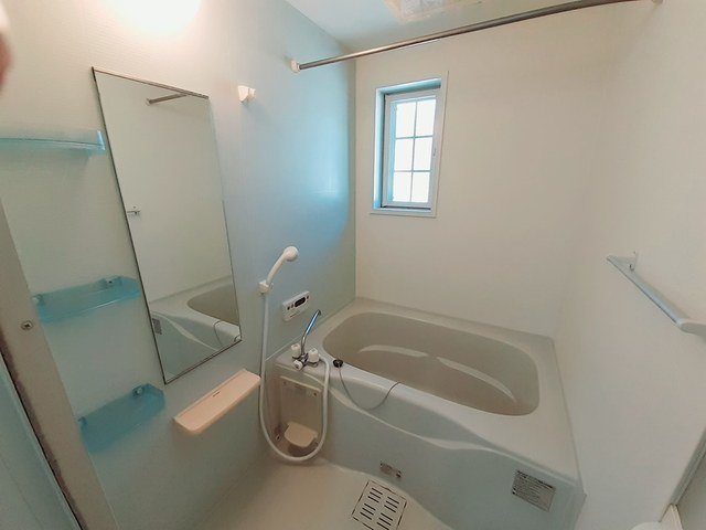 バス・シャワールーム　日々の暮らしに欠かせないお風呂です