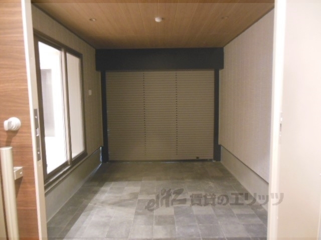 その他　ガレージ