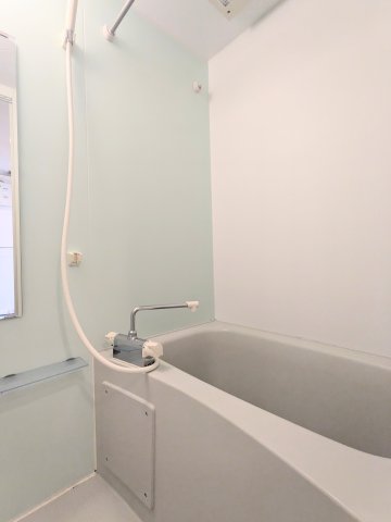 バス・シャワールーム　お風呂で日々の疲れを落としましょう