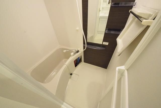 バス・シャワールーム　バスルーム