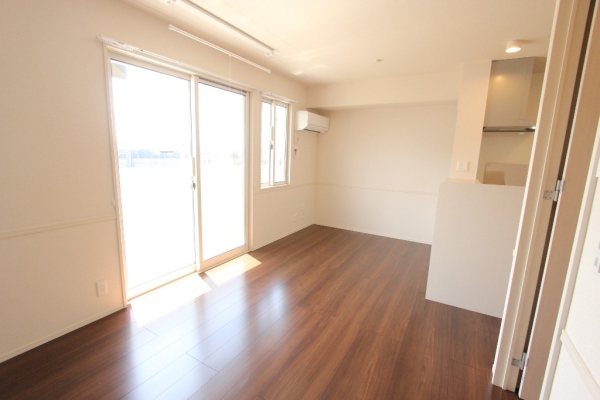 居室・リビング　日当たり良好LDK11.9帖