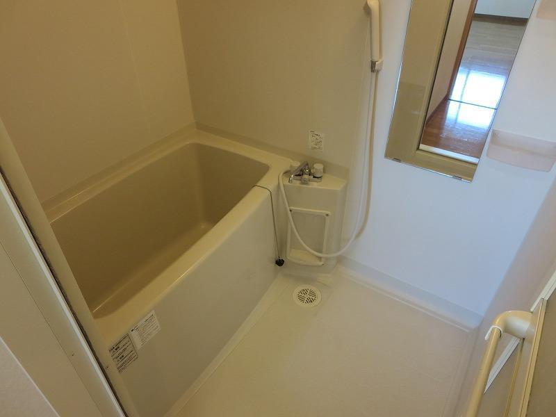 バス・シャワールーム　※参考として他のお部屋の写真