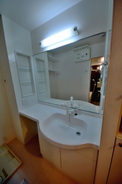 洗面設備　★大きな洗面台です★