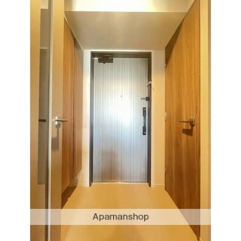 ウエリスアーバン住吉EASTの玄関写真