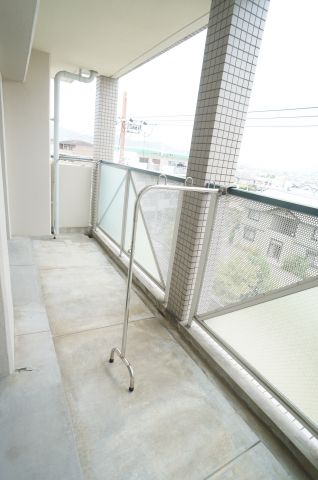 バルコニー　参考、同建物・同間取りの号室