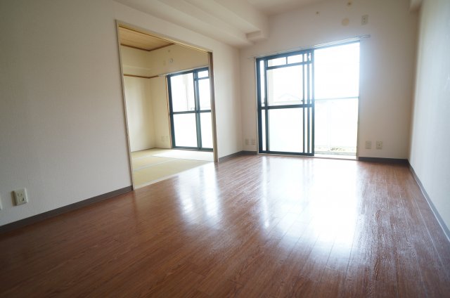 居室・リビング　参考、同建物・同間取りの号室