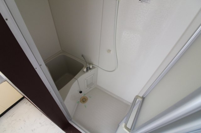 バス・シャワールーム　お風呂で日々の疲れを落としましょう