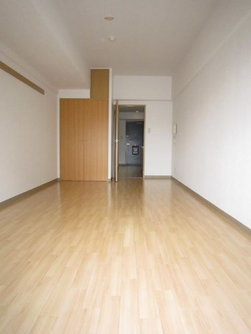 居室・リビング　同物件別号室