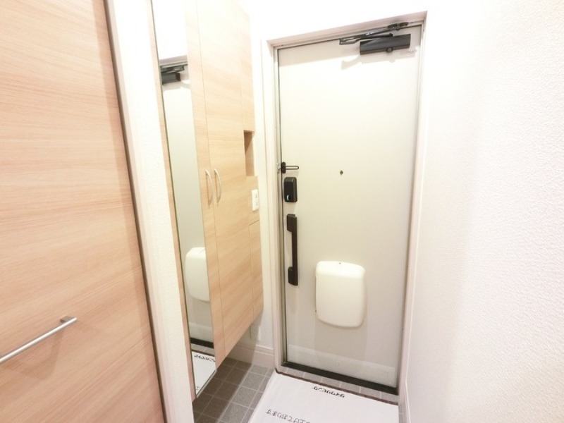 玄関　図面と現状に相違がある場合には現状を優先