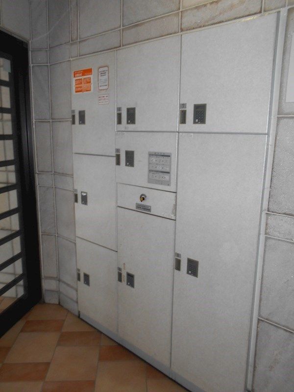 その他共有部分　宅配ボックスもあります♪