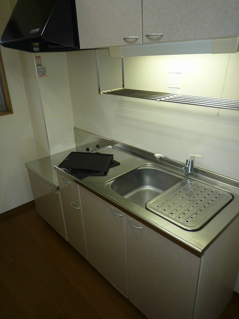 キッチン　写真は301号室です（参考）