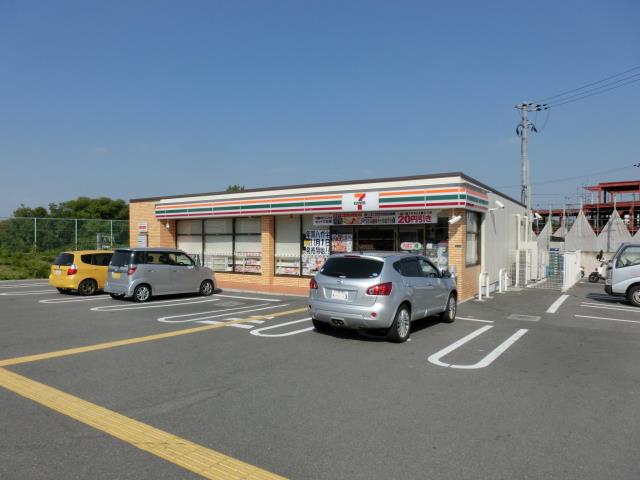 コンビニ　セブンイレブン（コンビニ）まで348m