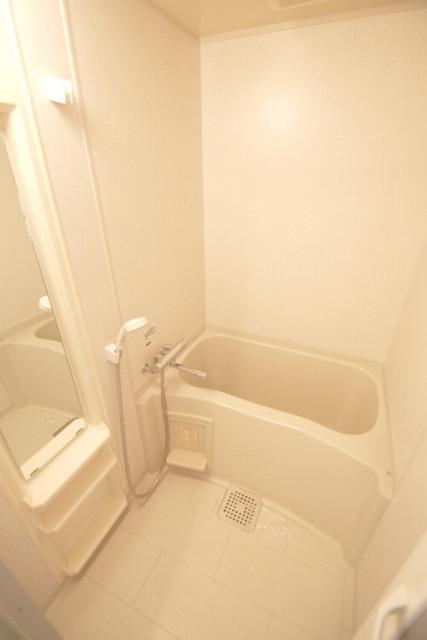バス・シャワールーム　【浴室】バスルーム