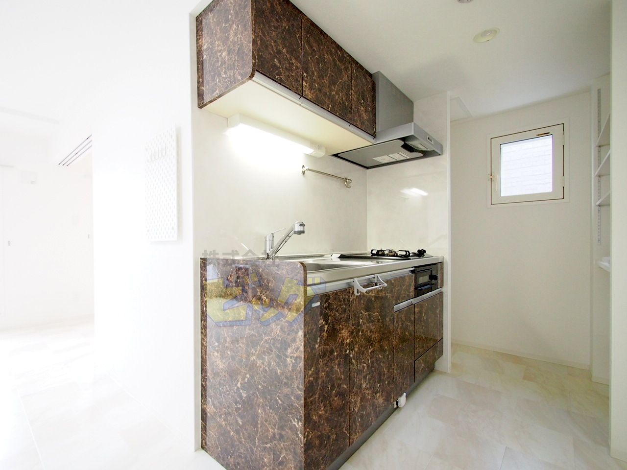 キッチン　人気の独立式システムキッチンです♪