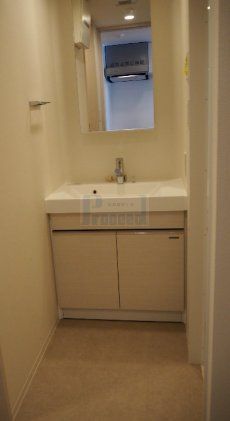 洗面設備　使いやすい独立洗面台☆