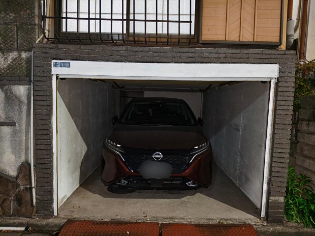 駐車場　コンパクトカー駐車可能です。