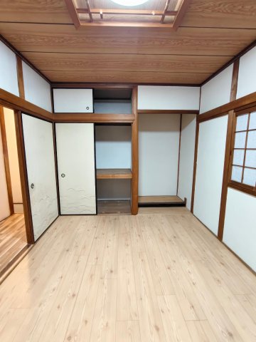 収納　３階の６畳和洋室です。