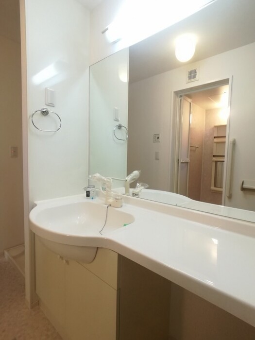 洗面設備　カウンター洗面台