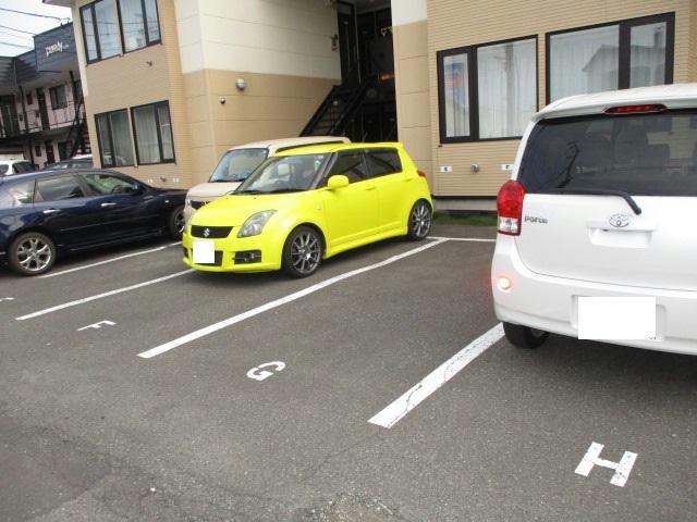 駐車場　駐車場