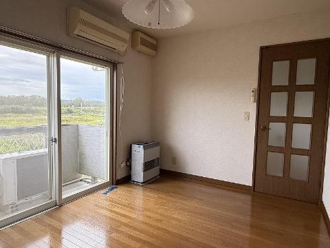 居室・リビング　室内（イメージ）