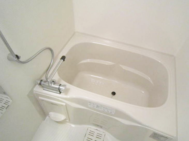バス・シャワールーム　★ゆったりとできる広さの浴槽★