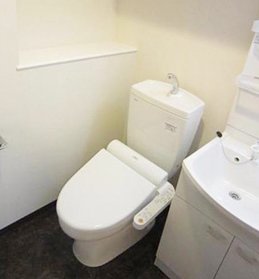 トイレ　★温水洗浄便座★