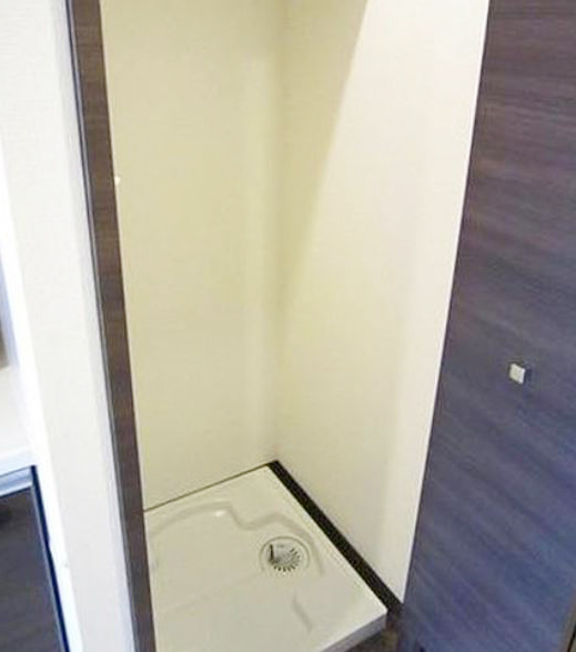 その他設備　★洗濯機置き場、扉付きで音も軽減★