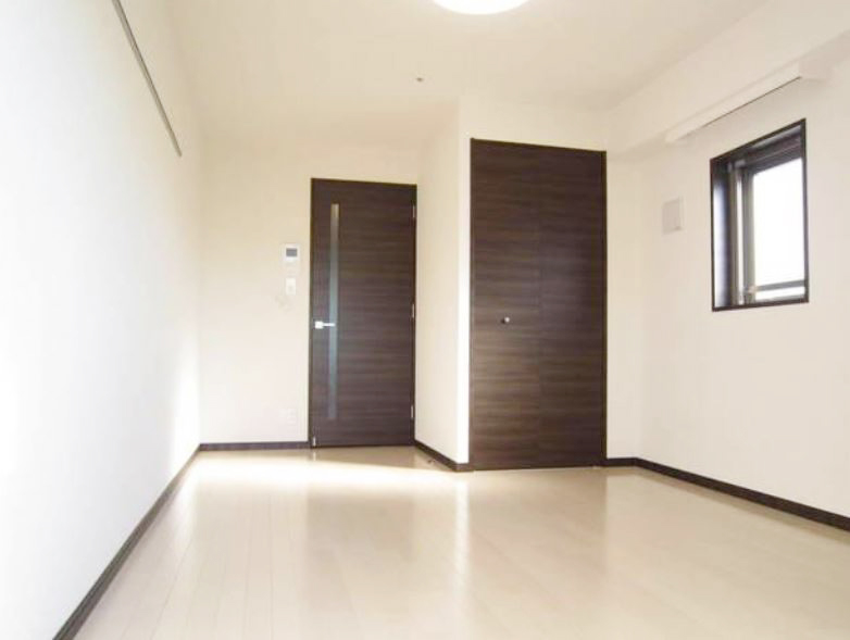 居室・リビング　★角部屋、二面採光、風通しも良好★