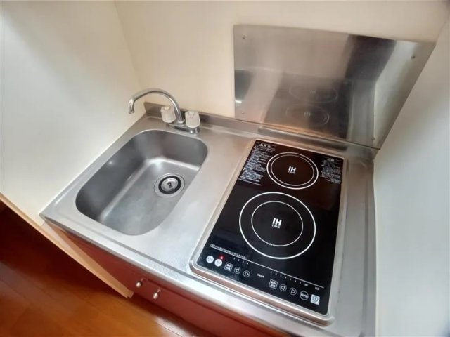 キッチン　同物件別号室