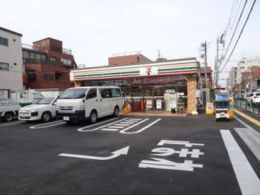 コンビニ　セブンイレブン 上野桜木2丁目店（コンビニ）まで169m