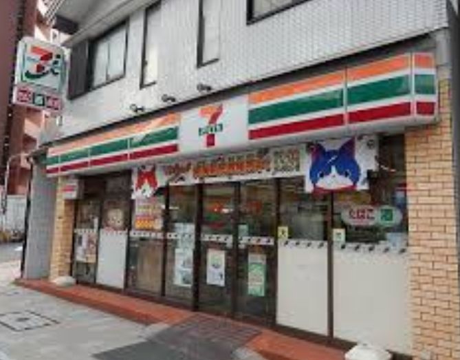 コンビニ　セブンイレブン日本橋小伝馬町店（コンビニ）まで196m