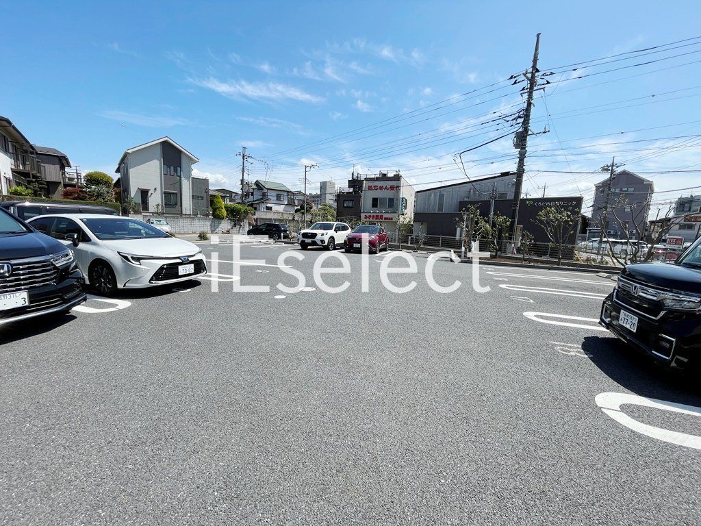 駐車場　敷地内駐車場は限りがありますのでご確認ください。