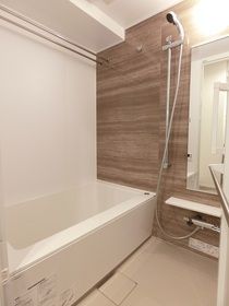 バス・シャワールーム　お風呂で日々の疲れを落としましょう