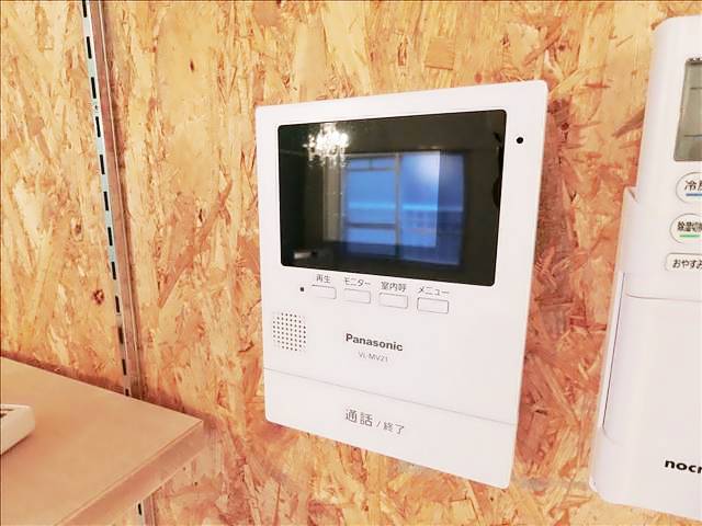セキュリティ　テレビ付きインターホンです。