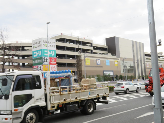 ショッピングセンター　ファッションセンターしまむらマーケットスクエア川崎イースト店（ショッピングセンター）まで620m