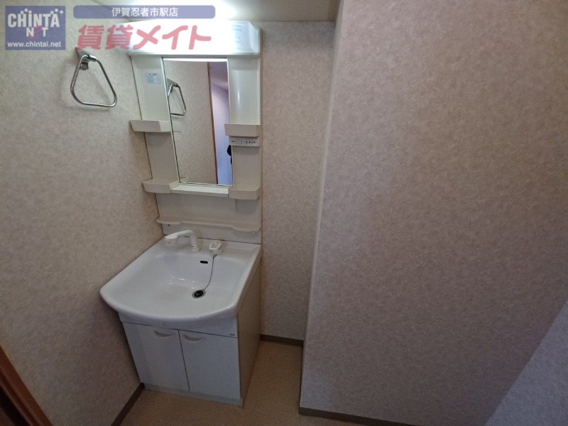 洗面設備　同物件別室写真