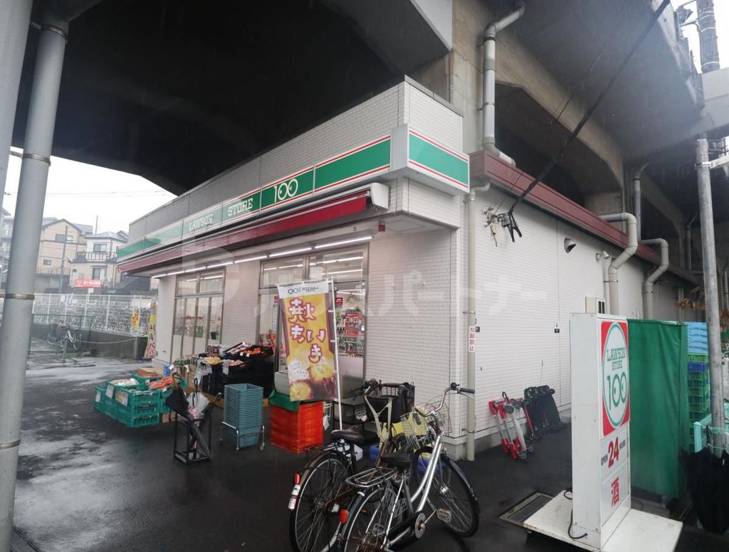 コンビニ　ローソンストア100市川大野駅前店（コンビニ）まで200m