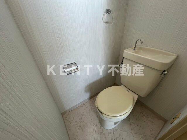 トイレ　落ち着いたトイレです