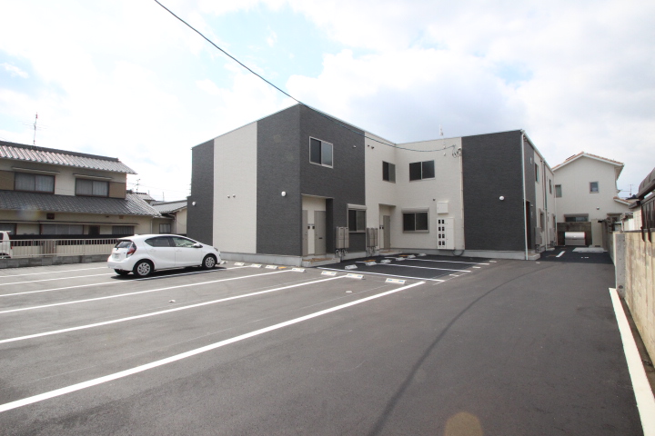 建物外観　Nスタイルホームにお任せ下さい♪
